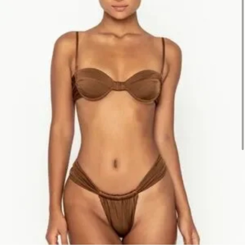Sommer swim rum bottom